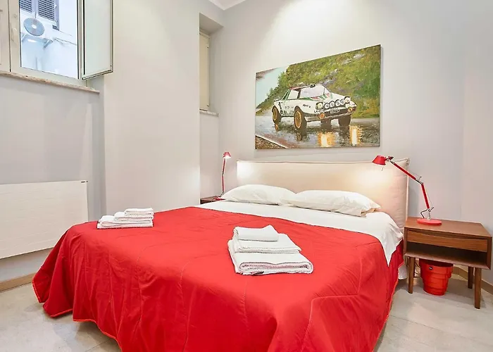 Kmc Suites - Red