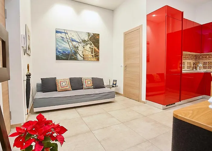Kmc Suites - Red